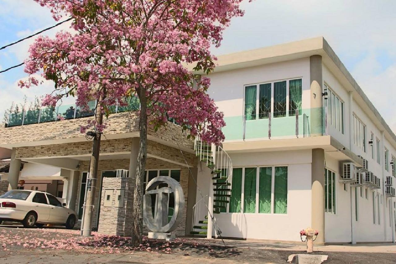 Tropical Villa Kuantan Exterior photo
