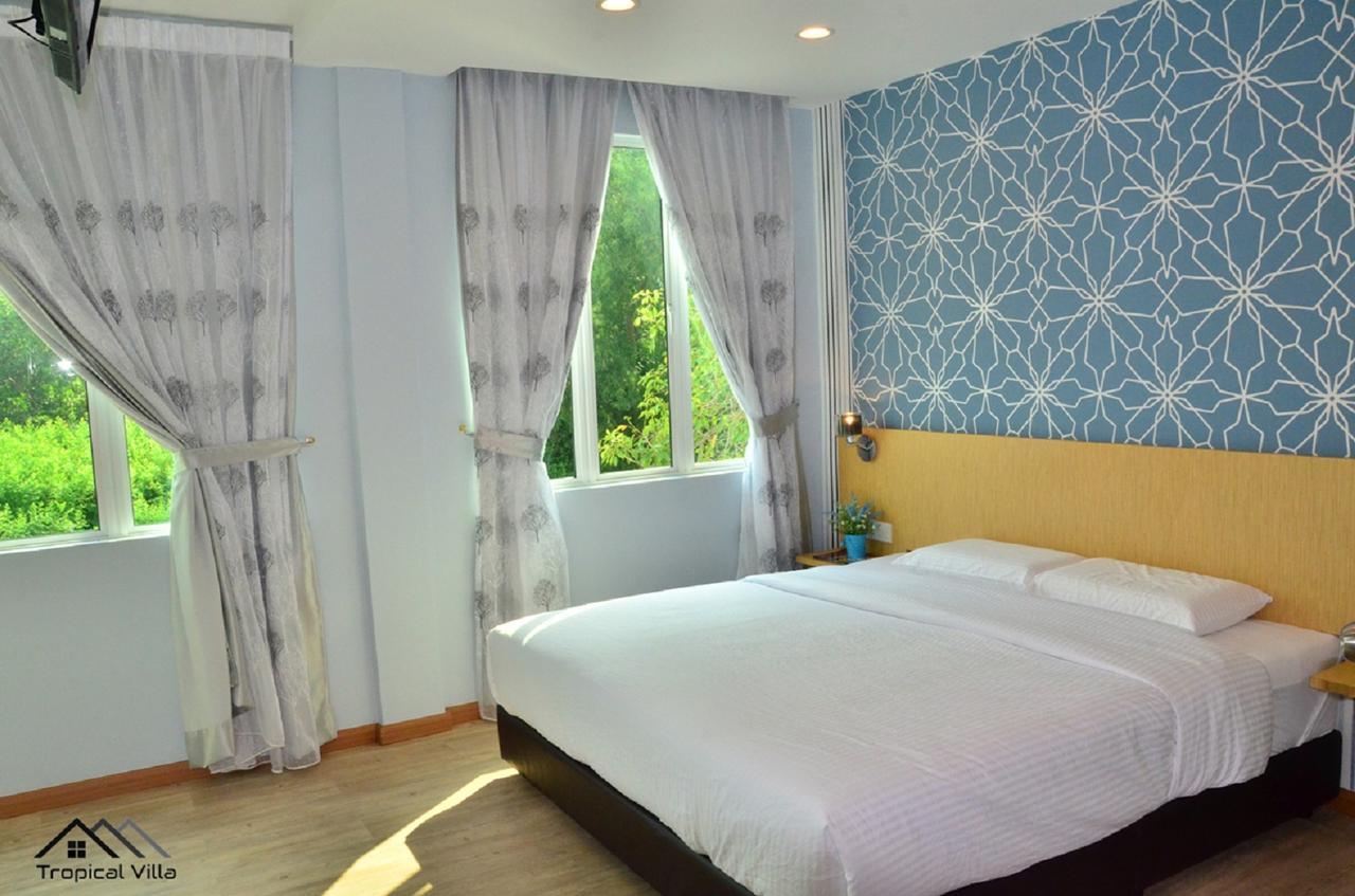Tropical Villa Kuantan Exterior photo